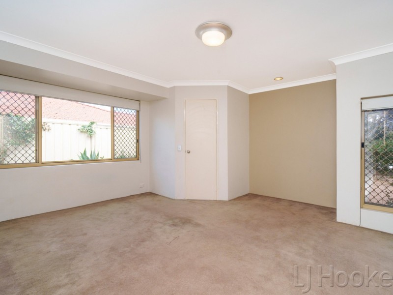 25 Jackson Avenue, Winthrop WA 6150