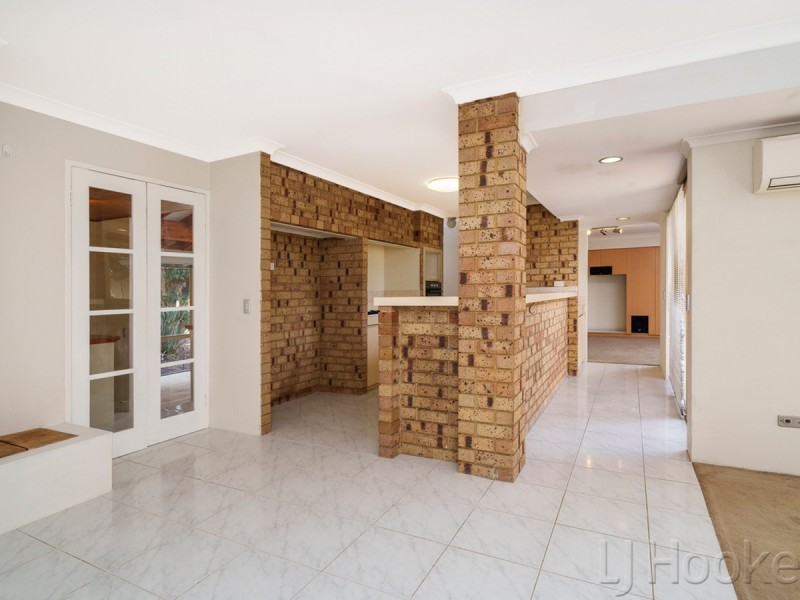 25 Jackson Avenue, Winthrop WA 6150