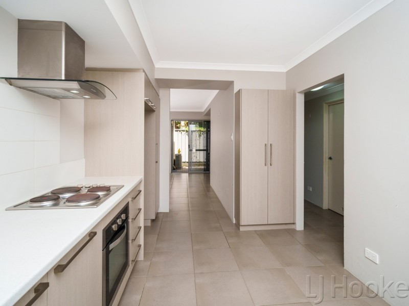 2/3 Packham Road, Hamilton Hill WA 6163