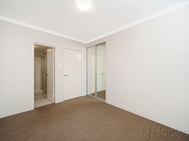 2/3 Packham Road, Hamilton Hill WA 6163