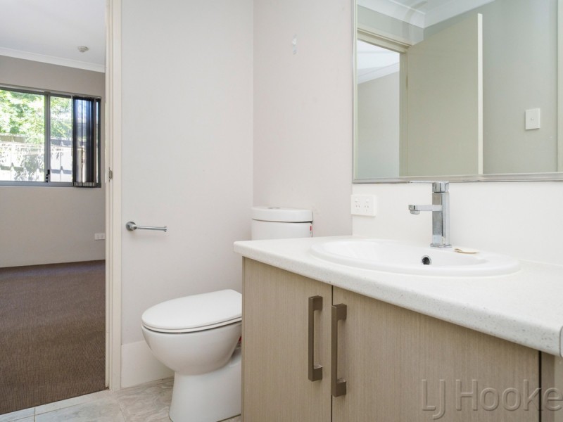 2/3 Packham Road, Hamilton Hill WA 6163