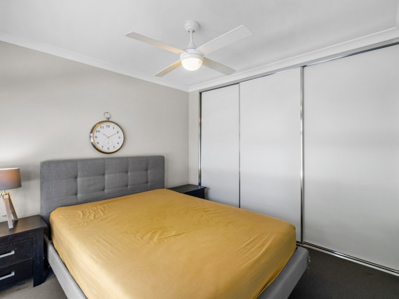 1/10 Pearl Road, Cloverdale WA 6105