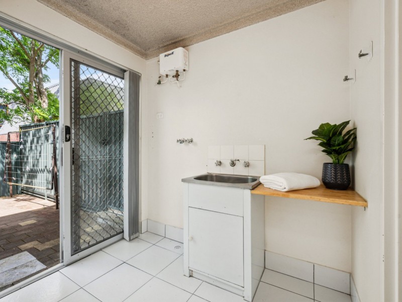 8/323 Stirling Street, Highgate WA 6003