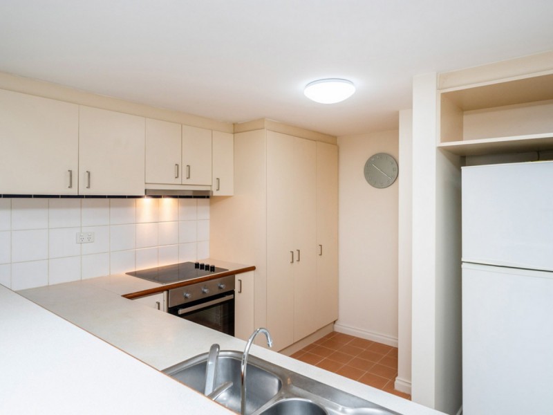 10/134 Mounts Bay Road, Perth WA 6000