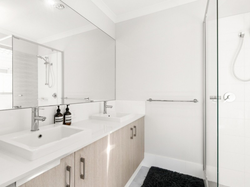 10A Plover Place, Ballajura WA 6066