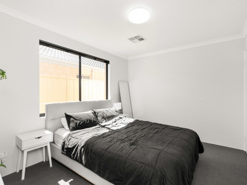 10A Plover Place, Ballajura WA 6066