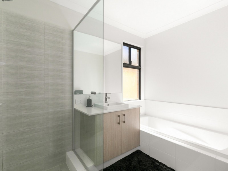 10A Plover Place, Ballajura WA 6066