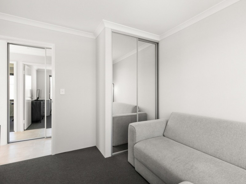 10A Plover Place, Ballajura WA 6066