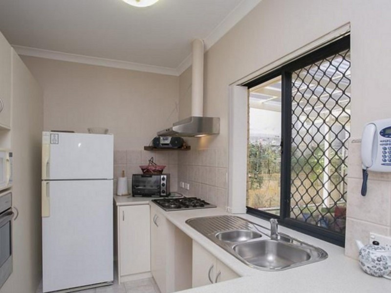 6/86 Ellersdale Avenue, Warwick WA 6024