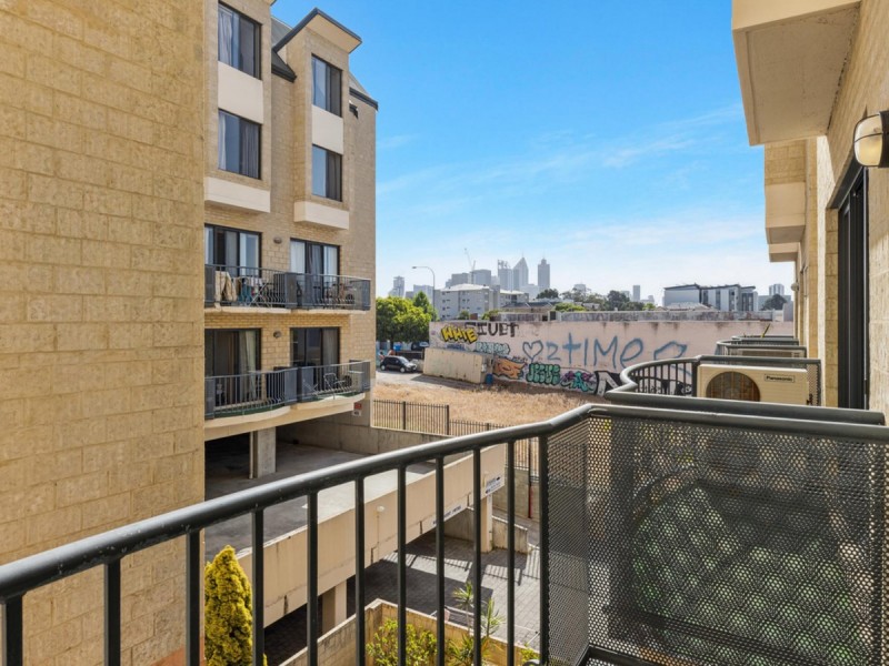 12/11 Regal Place, East Perth WA 6004