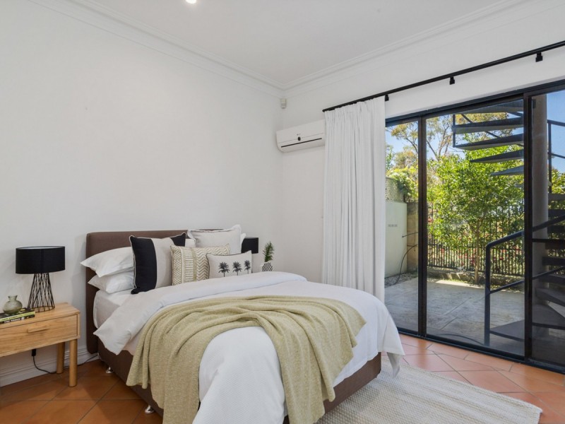 10 Jewell Lane, East Perth WA 6004