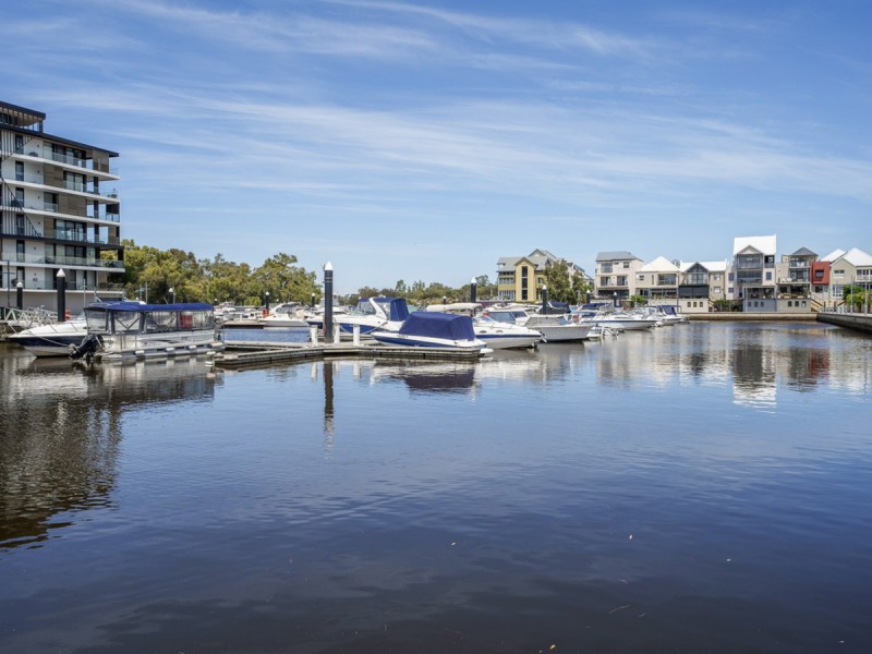 2/3 Marina Drive, Ascot WA 6104