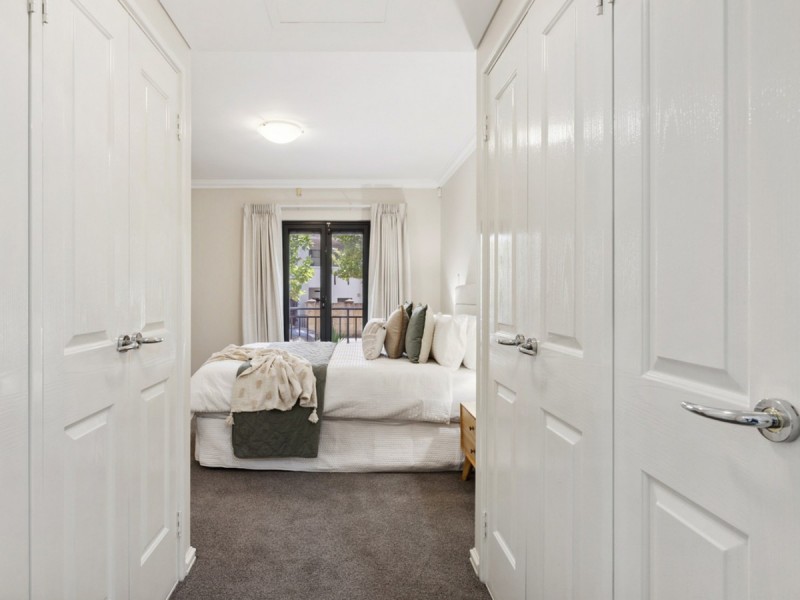 1/35 Haig Park Circle, East Perth WA 6004