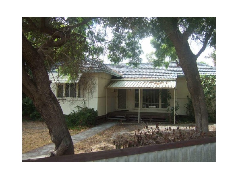 10 Pratt Street, Cloverdale WA 6105