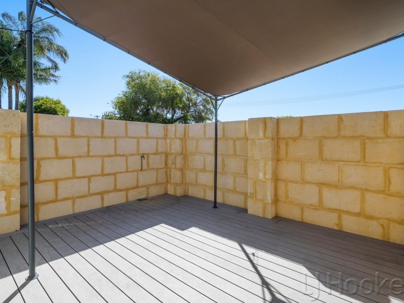 14 Crellin Way, Cloverdale WA 6105