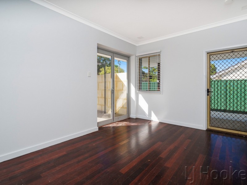 14 Crellin Way, Cloverdale WA 6105
