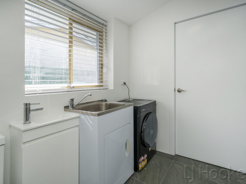 14 Crellin Way, Cloverdale WA 6105