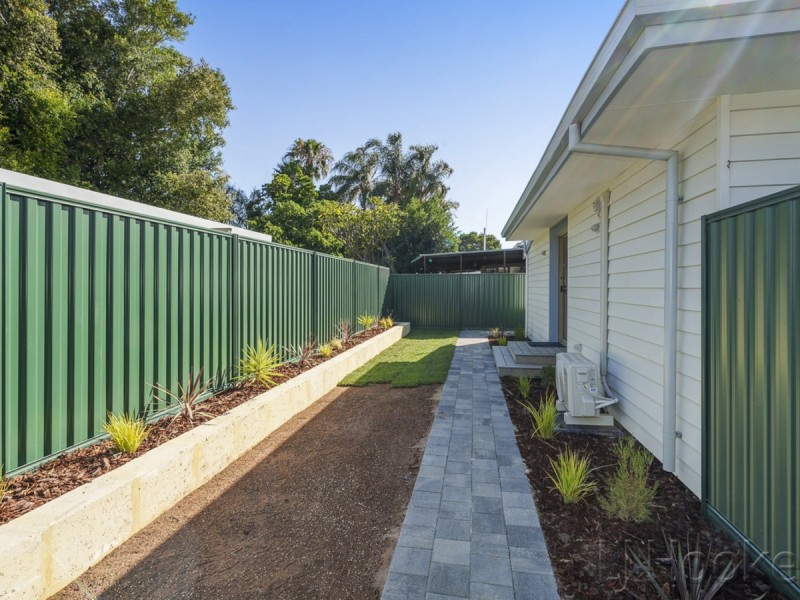 14 Crellin Way, Cloverdale WA 6105