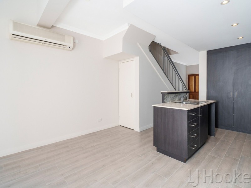 8/1 Park Road, Nedlands WA 6009