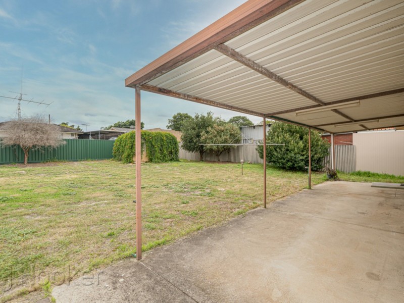 19 Devenish Road, Lockridge WA 6054