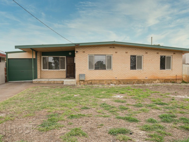 19 Devenish Road, Lockridge WA 6054