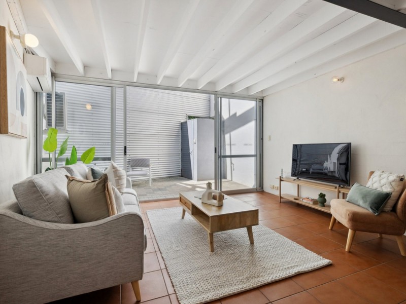 27 Little Brown Street, East Perth WA 6004