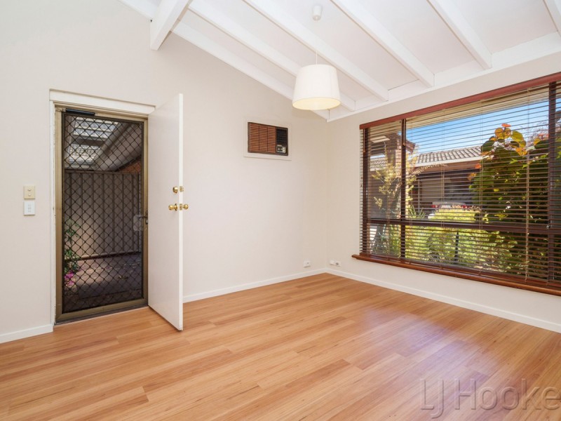 8/306 Grand Promenade, Dianella WA 6059