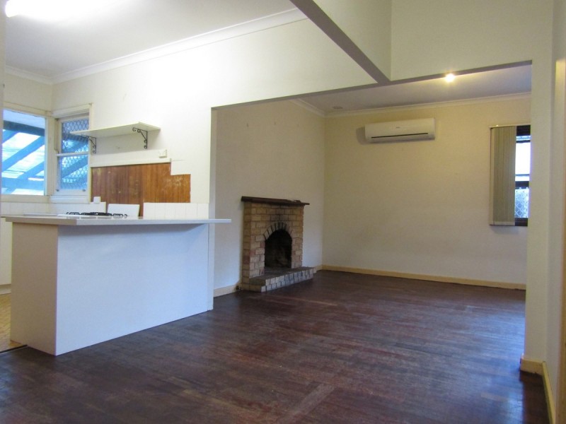 11 Mallion Street, Embleton WA 6062