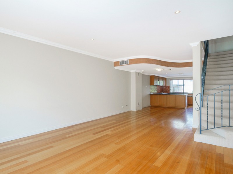 6 Tully Road, East Perth WA 6004