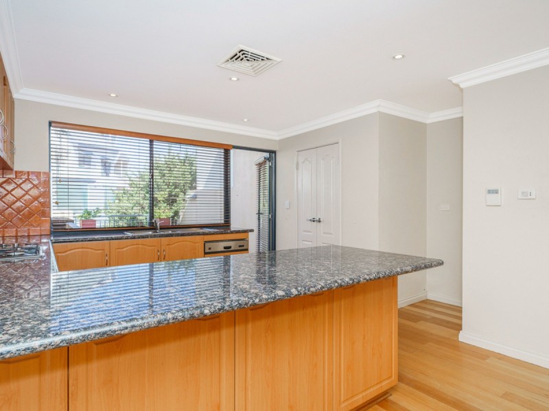 6 Tully Road, East Perth WA 6004