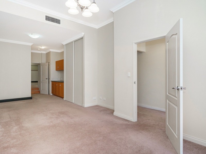 6 Tully Road, East Perth WA 6004