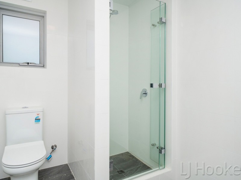 14A Crellin Way, Cloverdale WA 6105