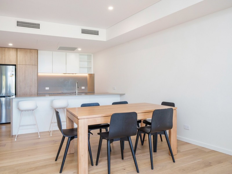 303/22 Kearns Crescent, Ardross WA 6153