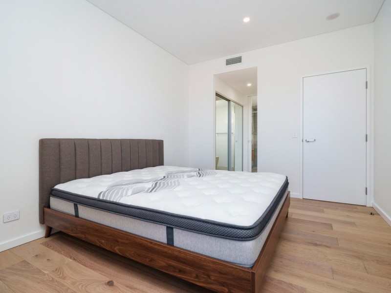 303/22 Kearns Crescent, Ardross WA 6153