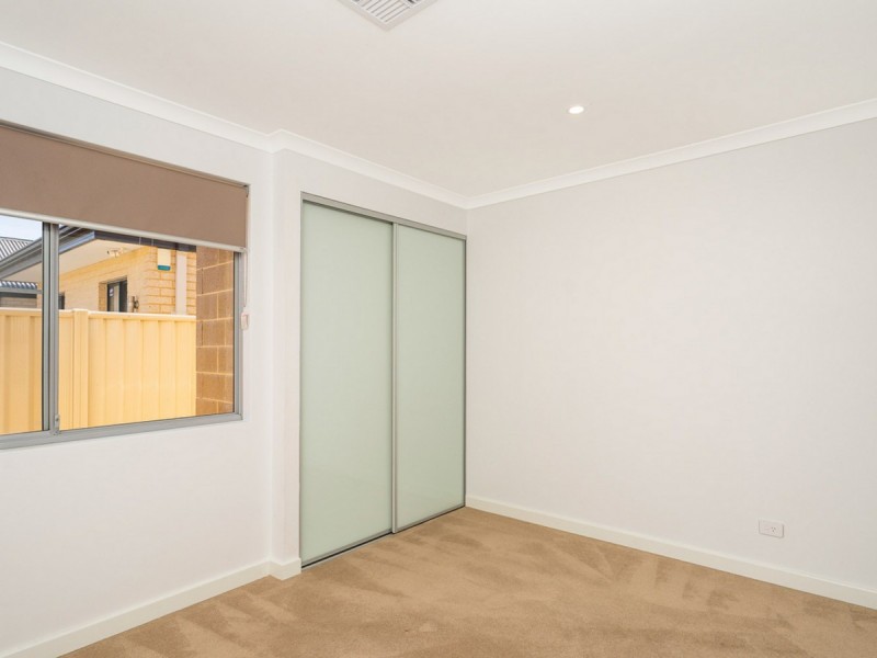 15 Aurea Place, Southern River WA 6110
