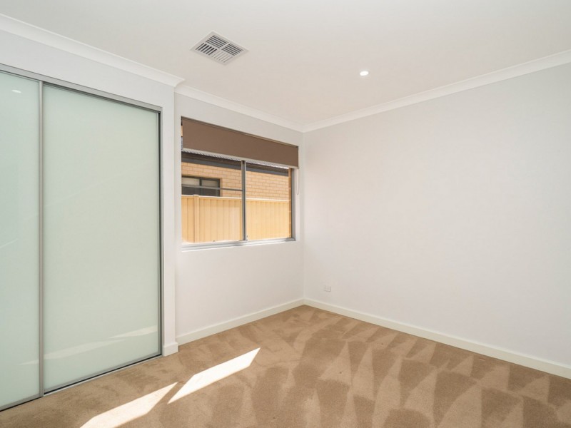 15 Aurea Place, Southern River WA 6110