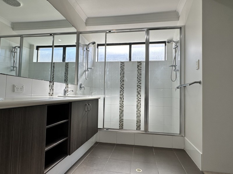 32 Lauderdale Drive, Success WA 6164