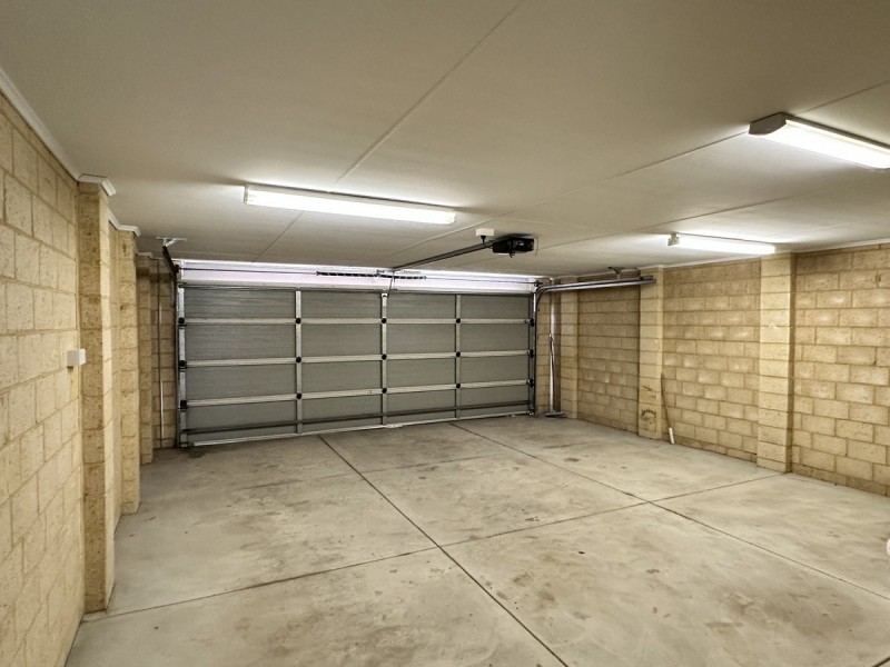 32 Lauderdale Drive, Success WA 6164