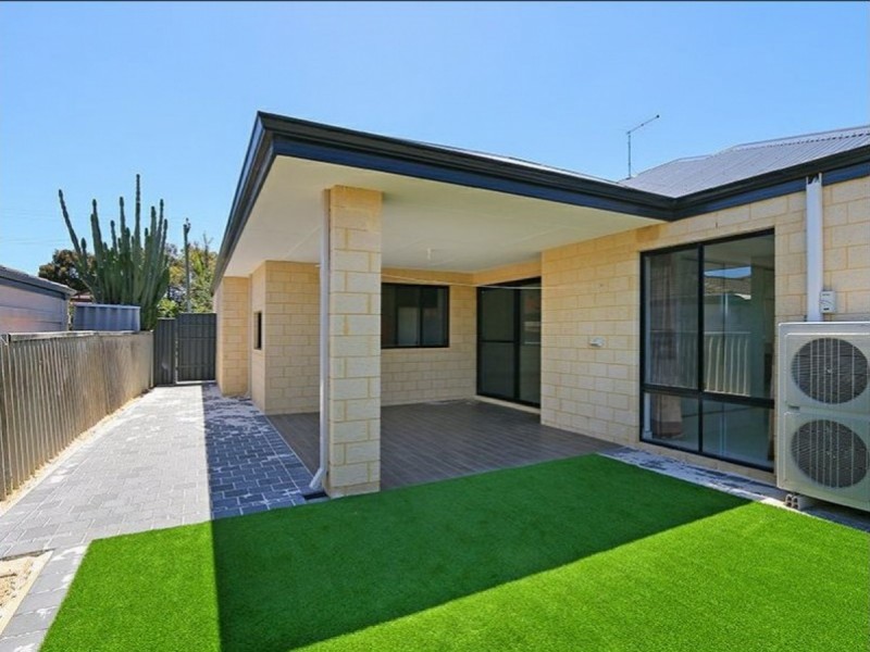 2 Carcoo Court, Beckenham WA 6107