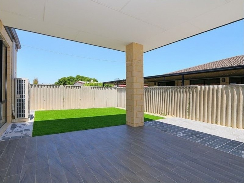 2 Carcoo Court, Beckenham WA 6107