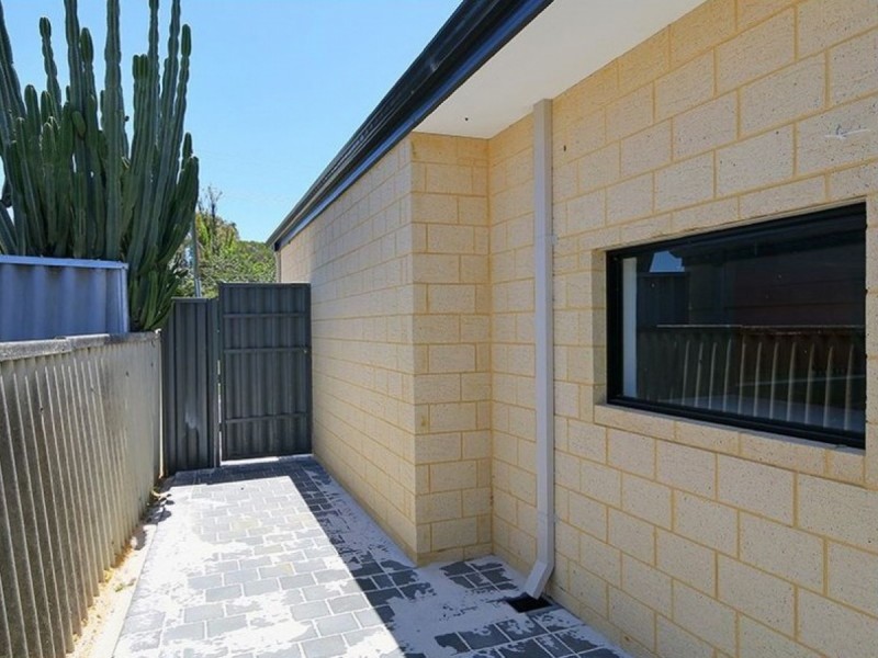 2 Carcoo Court, Beckenham WA 6107