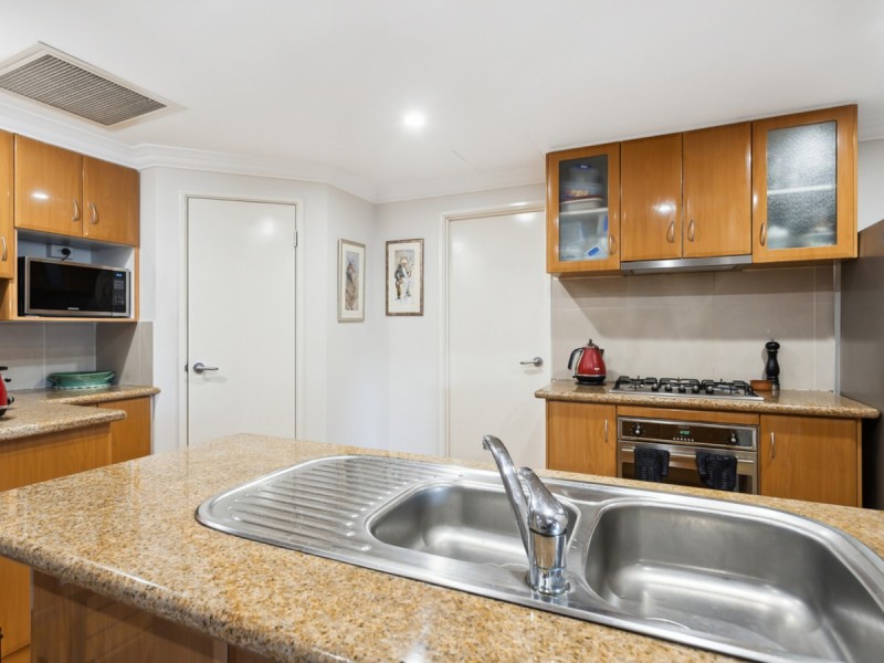 12/118 Royal Street, East Perth WA 6004