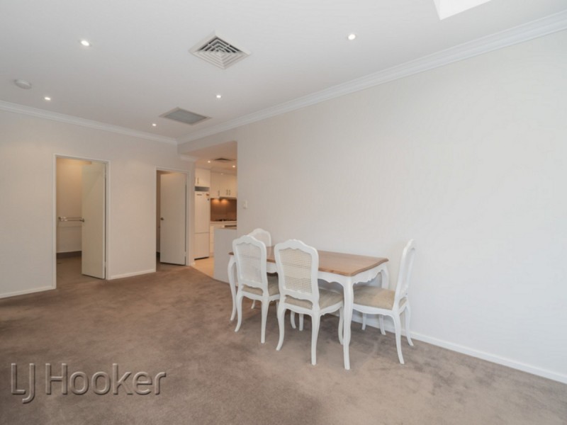 24/118 Royal Street, East Perth WA 6004