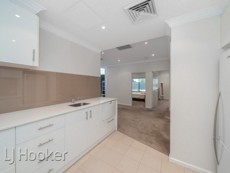 24/118 Royal Street, East Perth WA 6004