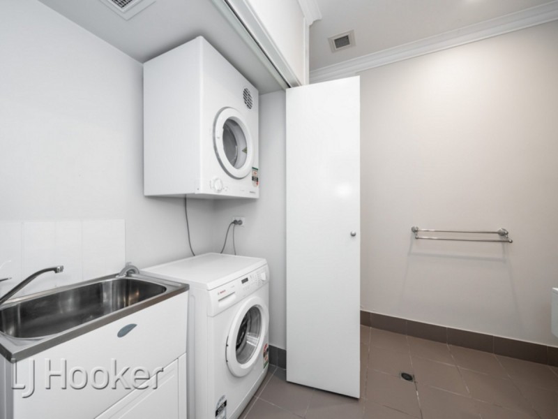 24/118 Royal Street, East Perth WA 6004