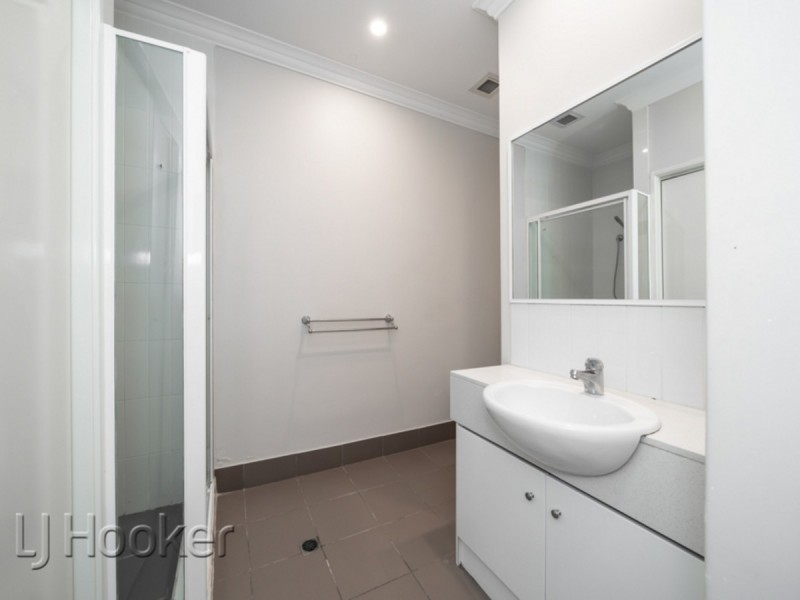 24/118 Royal Street, East Perth WA 6004