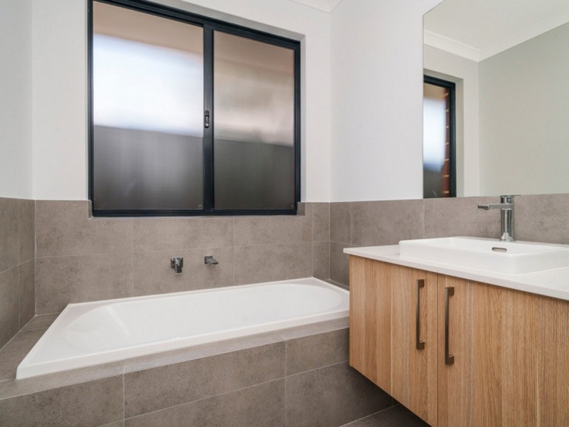 240A Kooyong Road, Kewdale WA 6105