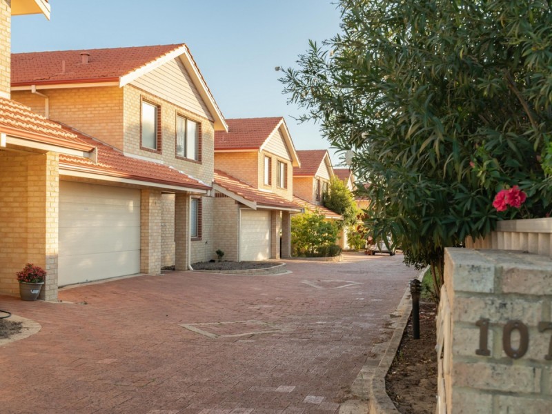 2/107 Wanneroo Road, Tuart Hill WA 6060