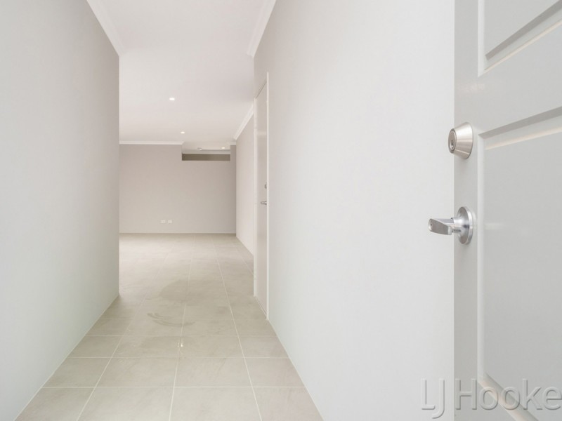 13 Parkside Street, Yanchep WA 6035