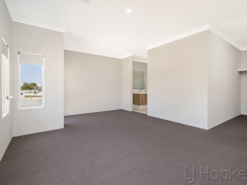 13 Parkside Street, Yanchep WA 6035